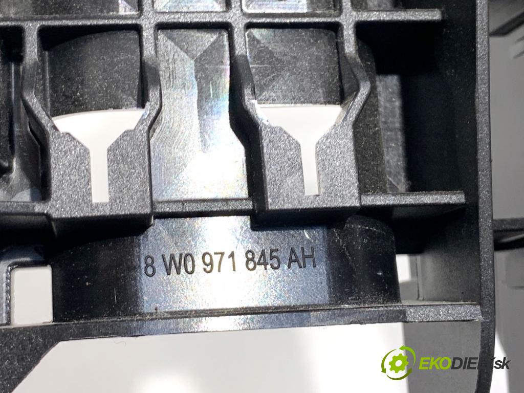 AUDI A4 B9 Kombi 2016 110 kW 2.0 TDI 1968 skříňka poistková 8W0971845AH (Pojistková skříňka)