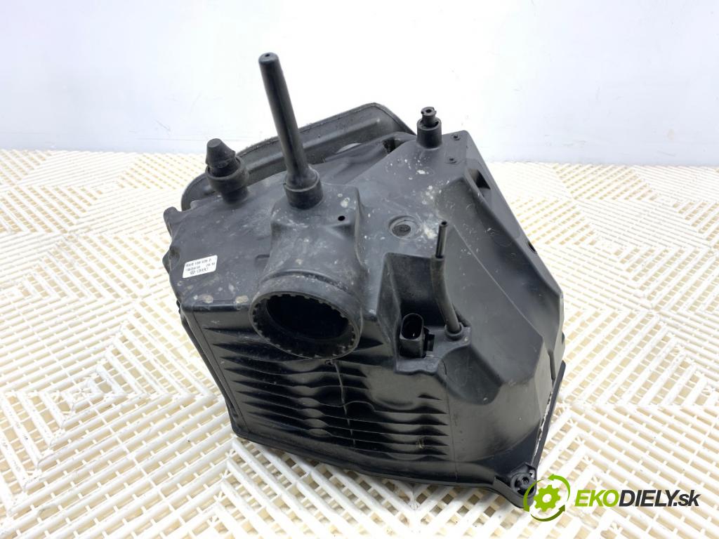 AUDI A4 B9 Kombi 2016 110 kW 2.0 TDI 1968 Obal filtra vzduchu 8W0133835D (Obal vzduchového filtra)