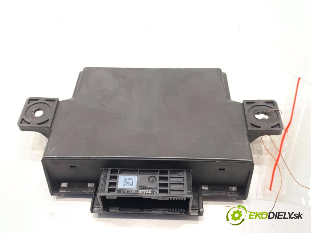 AUDI A4 B9 Kombi 2016 110 kW 2.0 TDI 1968 Modul GATEWAY 4M1907468A