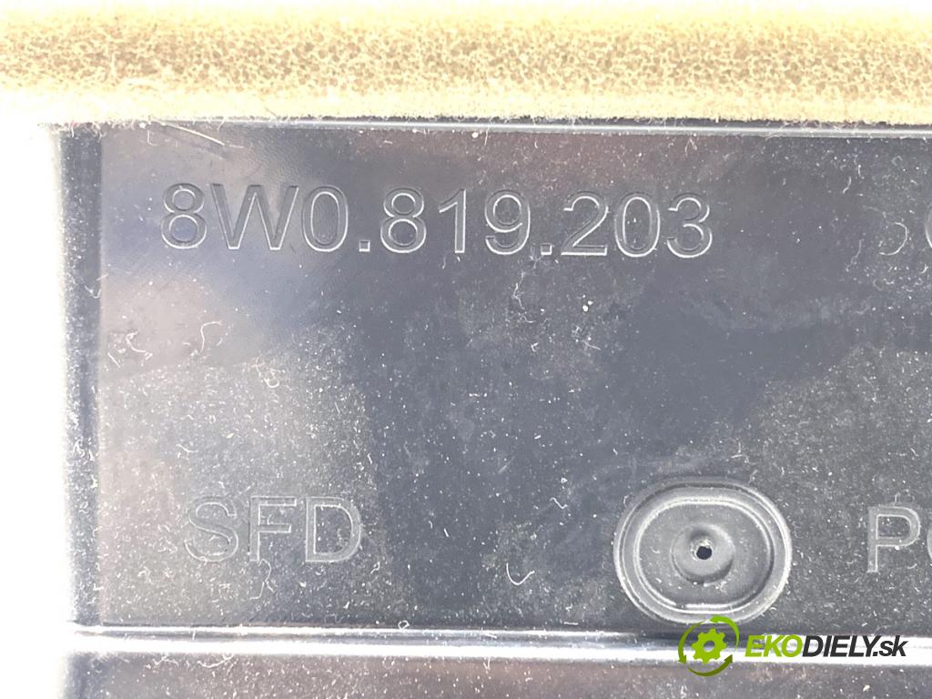 AUDI A4 B9 Kombi 2016 110 kW 2.0 TDI 1968 Mriežky kúrenia zad 8W0819203