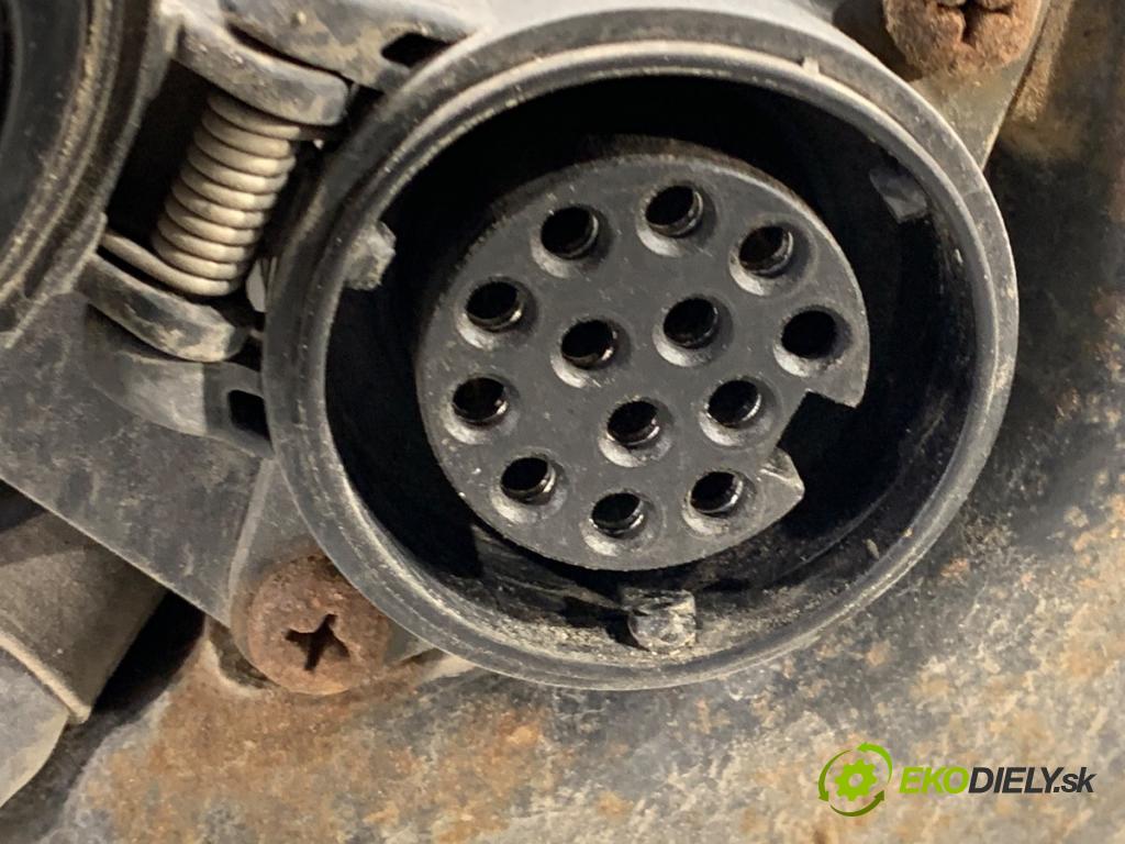 AUDI A4 B9 Kombi 2016 110 kW 2.0 TDI 1968 Hák tažné zařízení 8W0800491C (Tažné zařízení)