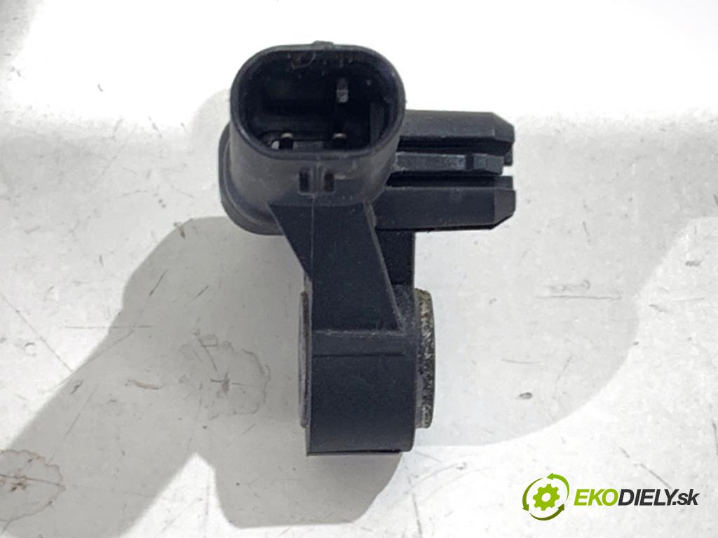 AUDI A4 B9 Kombi 2016 110 kW 2.0 TDI 1968 Snímač nárazu 4M0959651 (Snímač nárazu)