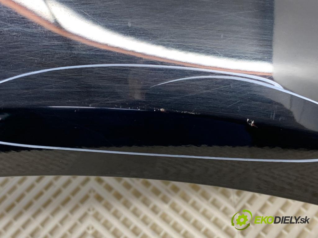 AUDI A4 B9 Kombi 2016 110 kW 2.0 TDI 1968 Blatník pravy predný LY9T