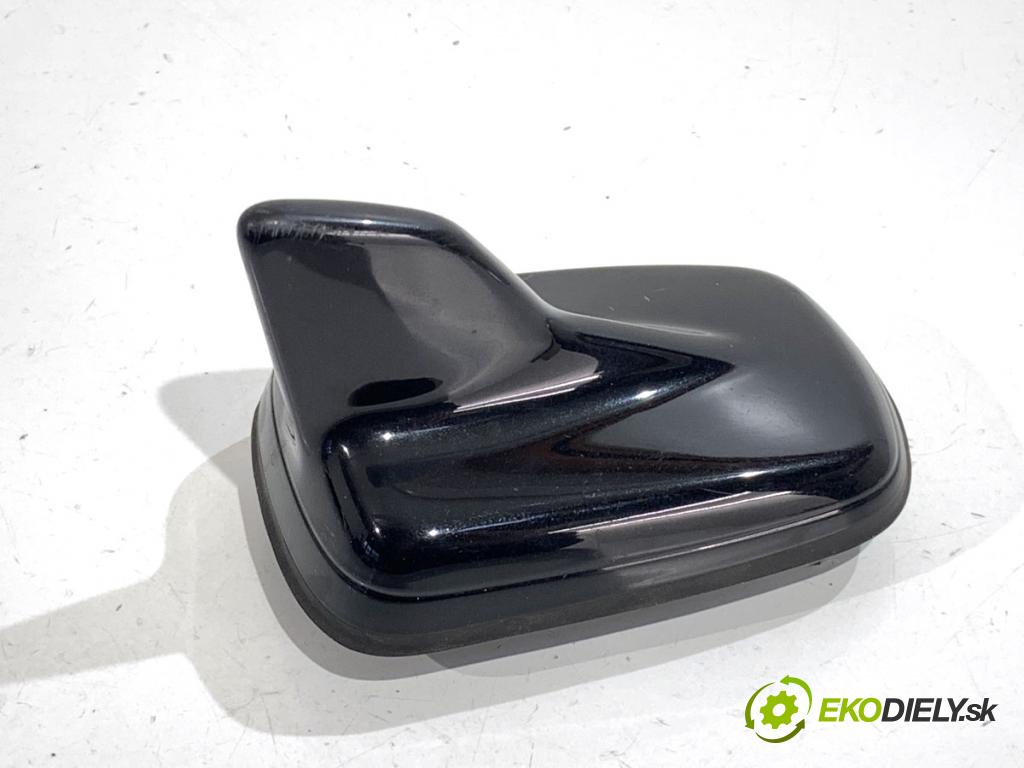 AUDI A4 B9 Kombi 2016 110 kW 2.0 TDI 1968 ANTENA 4M0035503F