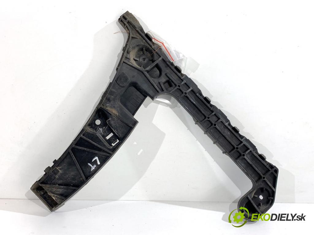 AUDI A4 B9 Kombi 2016 110 kW 2.0 TDI 1968 úchyt nárazníka levý zadní část 8W9807453