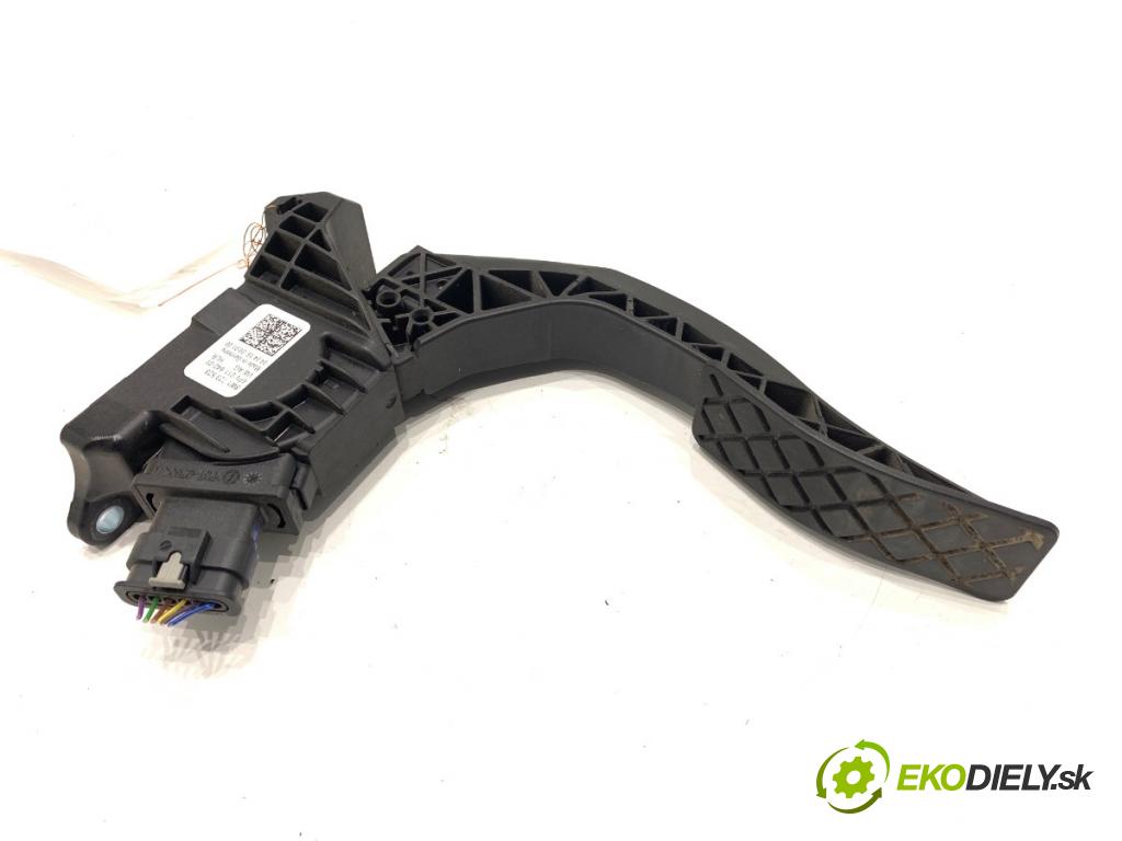 AUDI A4 B9 Kombi 2016 110 kW 2.0 TDI 1968 Potenciometer plynu 8W1723523 (Potenciometer plynového pedálu)