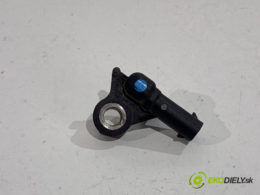 AUDI A4 B9 Kombi 2016 110 kW 2.0 TDI 1968 snímač nárazu 4M0959651 (Snímač nárazu)