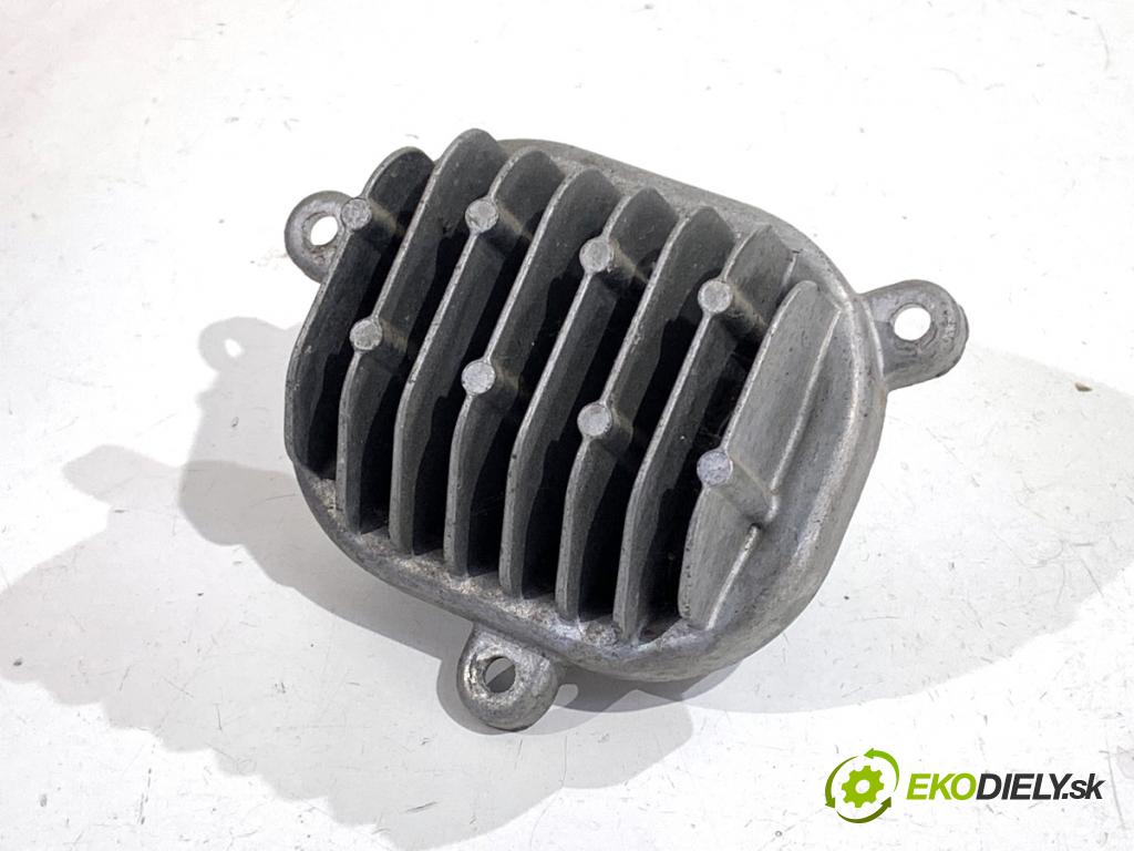 AUDI A4 B9 Kombi 2016 110 kW 2.0 TDI 1968 Modul LED 1305715396