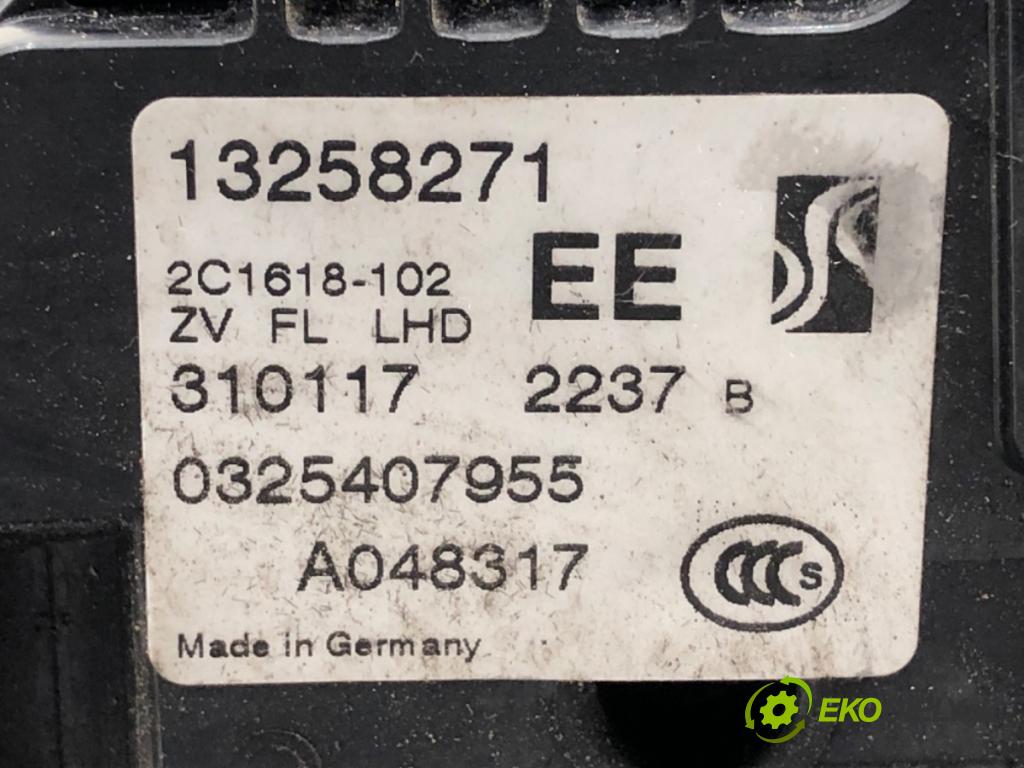 OPEL MERIVA B nadwozie wielkoprzestrzenne (MPV) 2017 88 kW 1.4 (75) 1364 zámok dveře levý přední část 13258271