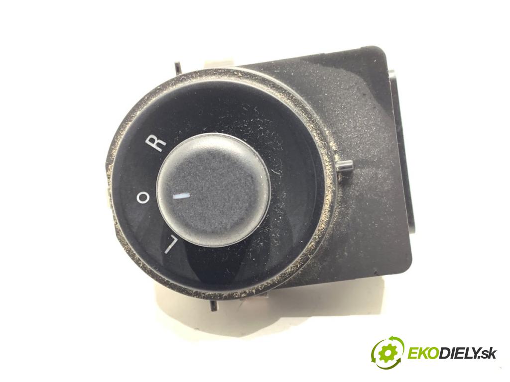 OPEL MERIVA B nadwozie wielkoprzestrzenne (MPV) 2017 88 kW 1.4 (75) 1364 Prepínač nastavenia spätných zrkadiel 13271827 (Prepínacie páčky pod volantom)