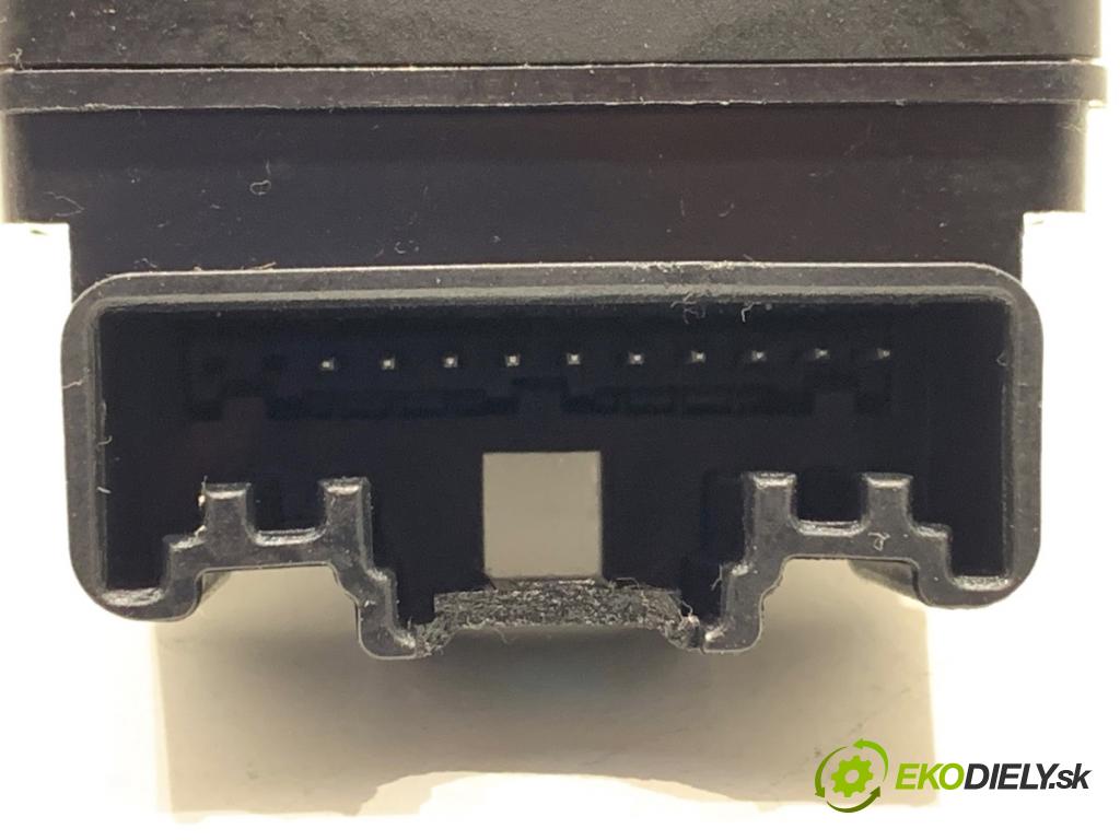 OPEL MERIVA B nadwozie wielkoprzestrzenne (MPV) 2017 88 kW 1.4 (75) 1364 Prepínač nastavenia spätných zrkadiel 13271827 (Prepínacie páčky pod volantom)