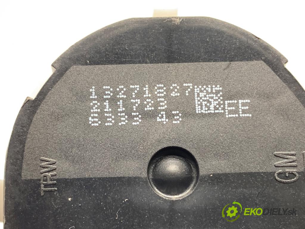 OPEL MERIVA B nadwozie wielkoprzestrzenne (MPV) 2017 88 kW 1.4 (75) 1364 Prepínač nastavenia spätných zrkadiel 13271827 (Prepínacie páčky pod volantom)