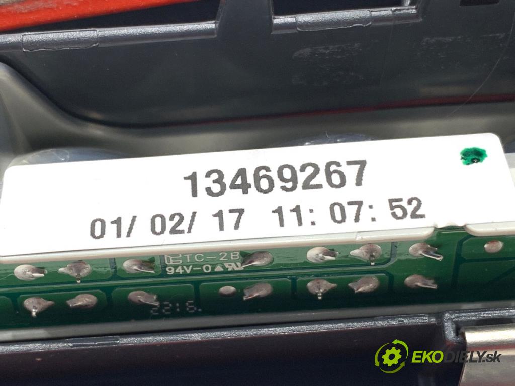 OPEL MERIVA B nadwozie wielkoprzestrzenne (MPV) 2017 88 kW 1.4 (75) 1364 Svetlo brzdových svetiel 13469267