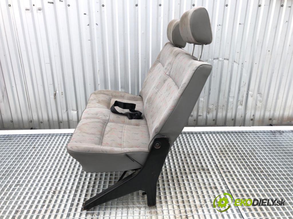 VW TRANSPORTER T4 Autobus 1996 57 kW 2.4 D 2370 Sedadlo pravy predný