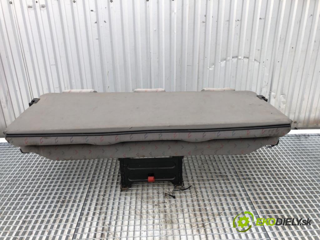 VW TRANSPORTER T4 Autobus 1996 57 kW 2.4 D 2370 Sedadlo zad Sedadlo