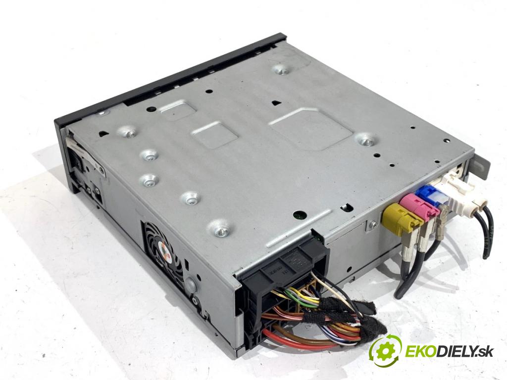 VW GOLF VII liftback 2016 81 kW 1.6 TDI 1598 RADIO 3Q0035846A (Audio zariadenie)