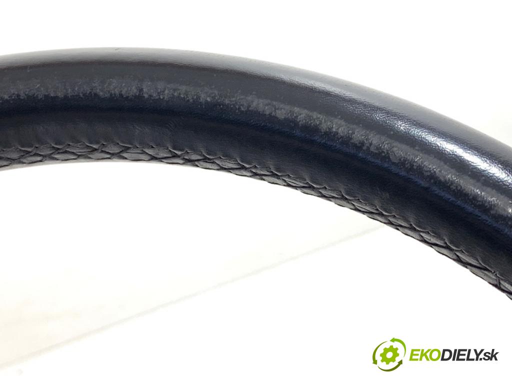 VW GOLF VII liftback 2016 81 kW 1.6 TDI 1598 Volant  (Volant)