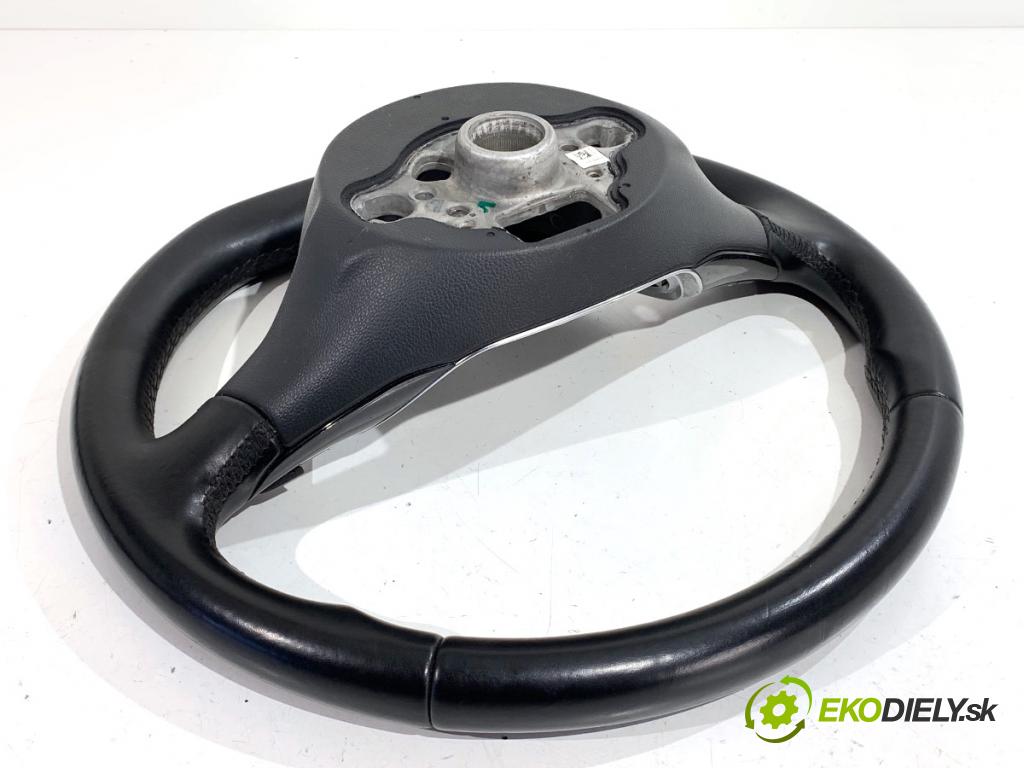 VW GOLF VII liftback 2016 81 kW 1.6 TDI 1598 Volant  (Volant)