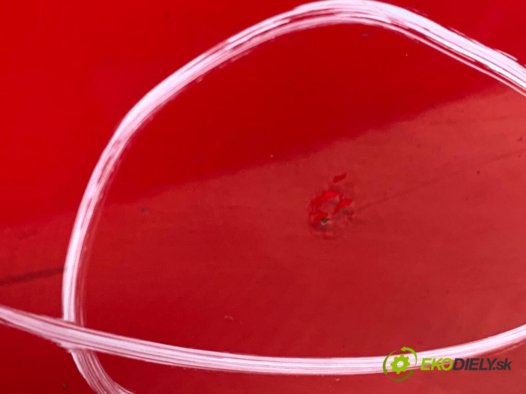 VW GOLF VII liftback 2016 81 kW 1.6 TDI 1598 Dvere pravy zad LY3D