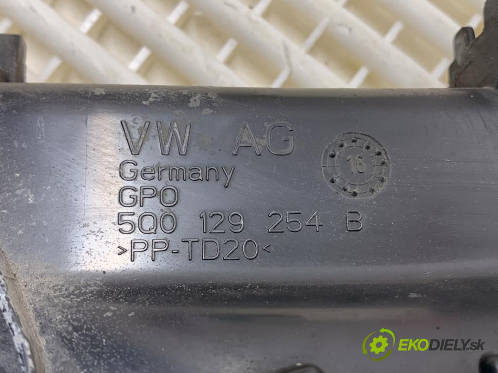 VW GOLF VII liftback 2016 81 kW 1.6 TDI 1598 volant vzduchu 5Q0129254B