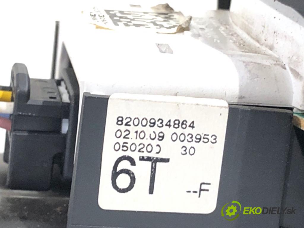 RENAULT TWINGO II liftback 2009 56 kW 1.2 16V (CN0K, CN0V) 1149 Otáčkomer 8200934864 (Prístrojová doska)