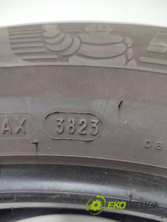 --- --- PNEUMATIKY: VÍCENÁ SEZÓNA: 235/60 18" MICHELIN