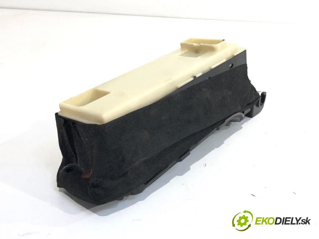 SUBARU OUTBACK III Kombi 2005 121 kW 2.5 AWD (BP9) 2457 Prepínač okien 514837 (Prepínacie páčky pod volantom)