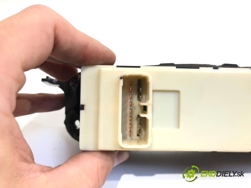 SUBARU OUTBACK III Kombi 2005 121 kW 2.5 AWD (BP9) 2457 Prepínač okien 514837 (Prepínacie páčky pod volantom)