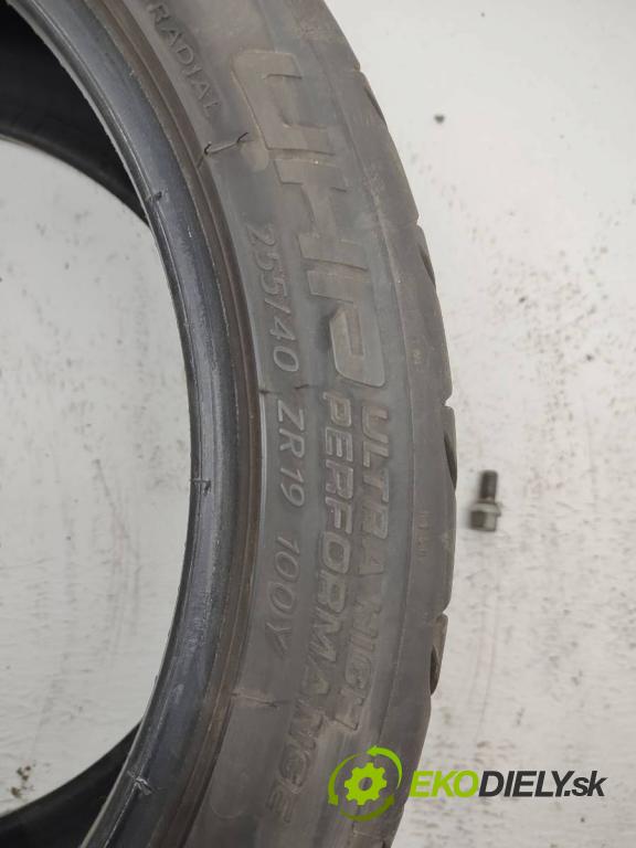 --- --- PNEUMATIKY: 1X 255/40 19" RIKEN