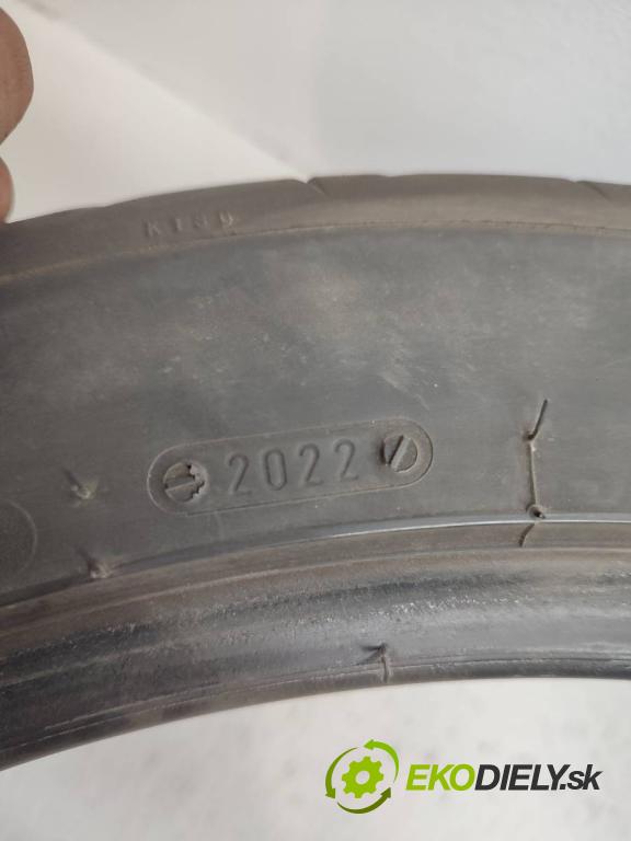 --- --- PNEUMATIKY: 1X 255/40 19" RIKEN