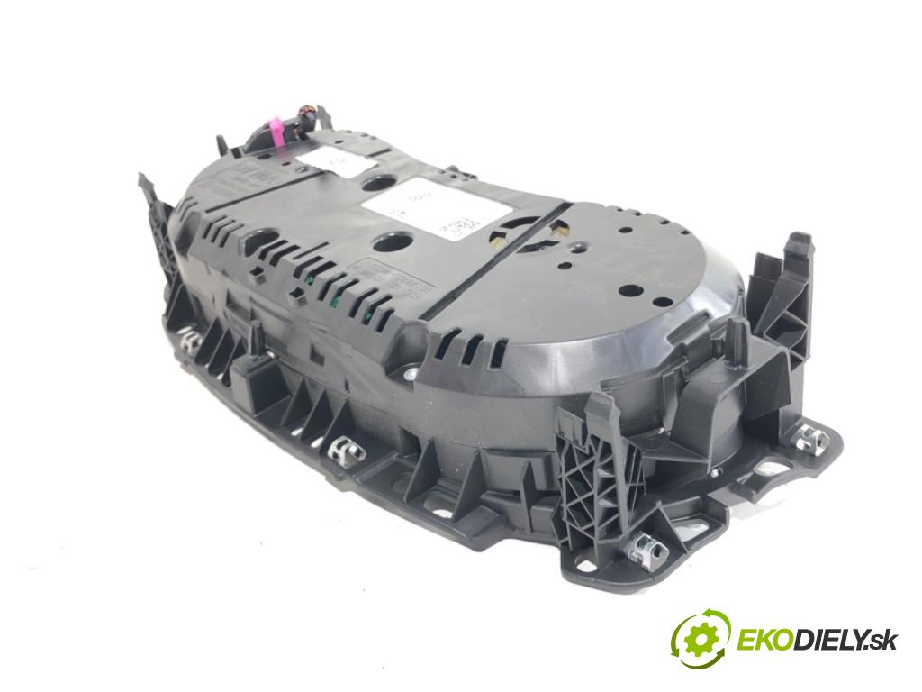 VW GOLF VII liftback 2016 81 kW 1.6 TDI 1598 Prístrojovka 5G1920741B (Prístrojová doska)