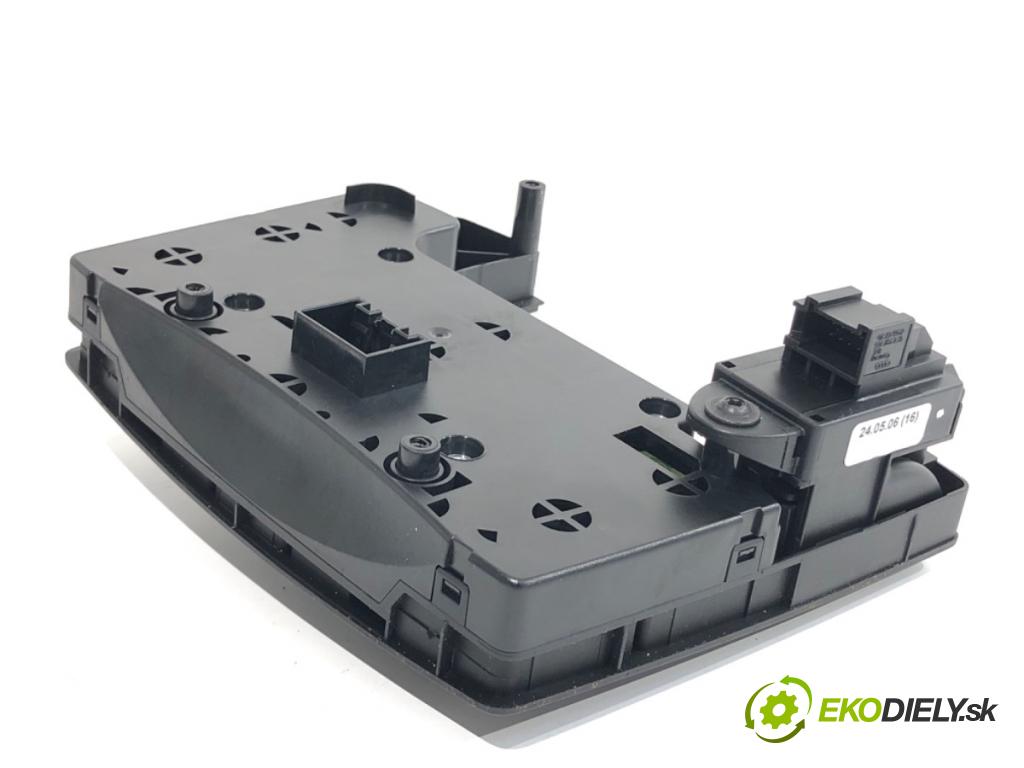 AUDI A6 C6 sedan 2006 103 kW 2.0 TDI 1968 Panel ovládania radia 4F1919611F (Prepínacie páčky pod volantom)