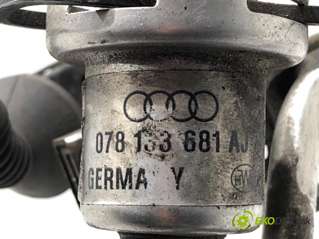 AUDI A6 C5 sedan 1999 121 kW 2.4 quattro 2393 Lišta vstrekovacia 078133551AC (Vstrekovacia lišta)