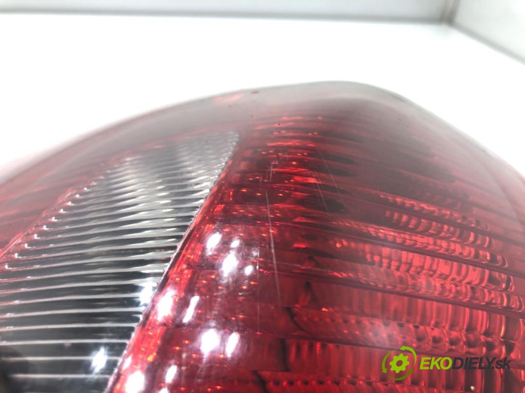 FORD KUGA I SUV 2008 100 kW 2.0 TDCi 1997 Svetlo ľavy zad