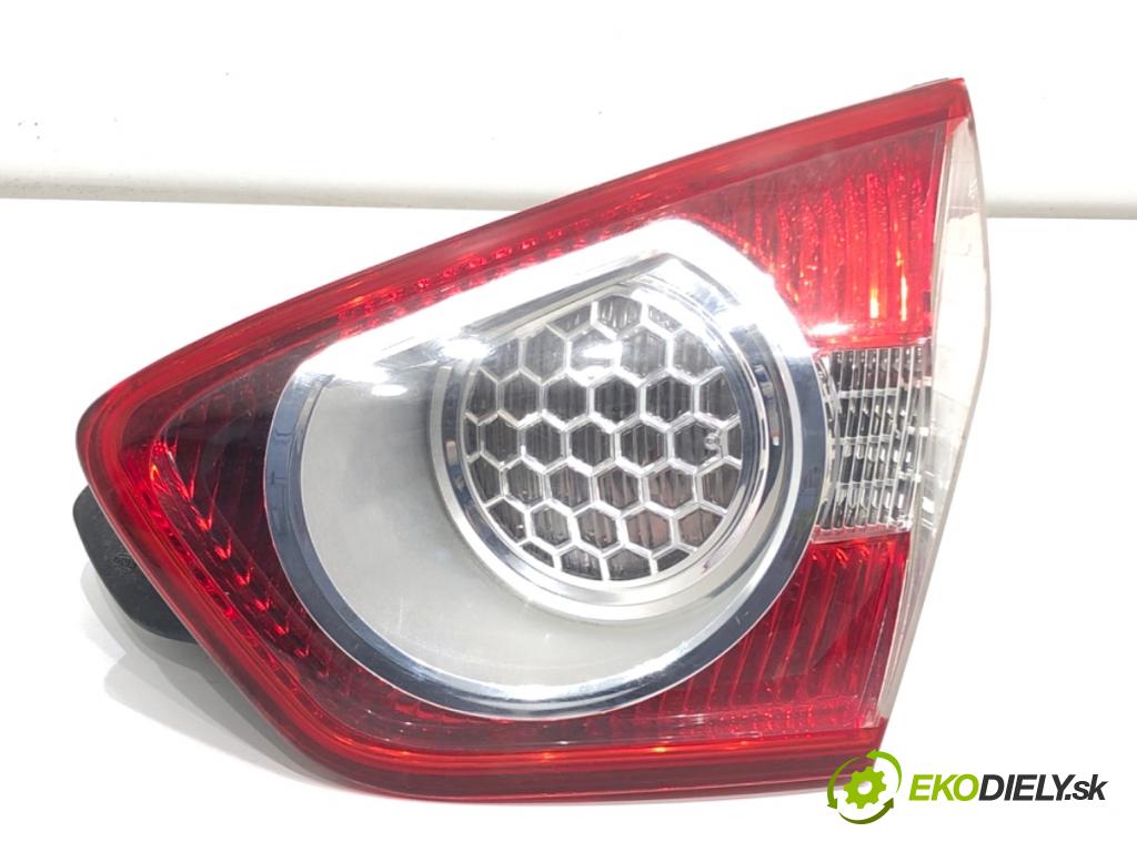 FORD KUGA I SUV 2008 100 kW 2.0 TDCi 1997 Svetlo zad pravá vnútorná 8V41-13A602-AD (Kľučka dverí ostatné)