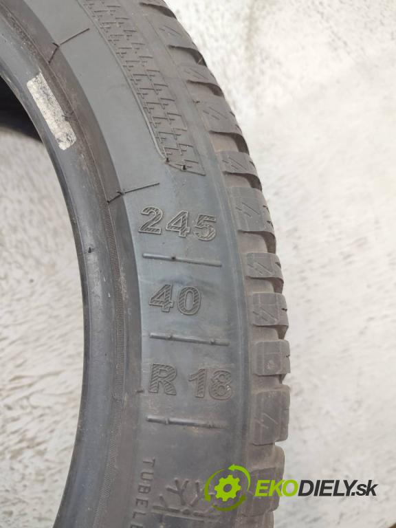 --- --- PNEUMATIKY: VÍCENÁ SEZÓNA: 245/40 18" KLEBER