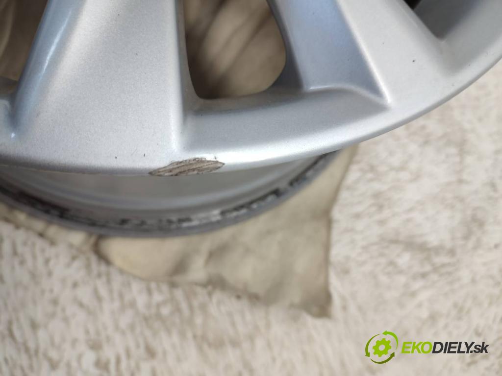 TOYOTA AURIS II Kombi 97 kW 1.6 (ZRE185_) 1598 disk 16 7J ET40 5X114,3 60,1