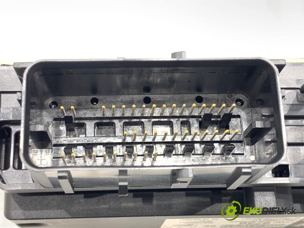 OPEL ASTRA K liftback 2019 110 kW 1.4 Turbo (68) 1399 senzor airbag 13529756 (Snímač)