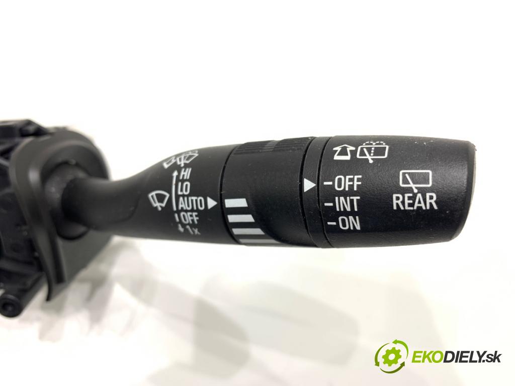 OPEL ASTRA K liftback 2019 110 kW 1.4 Turbo (68) 1399 Prepínač kombinovaný  (Prepínacie páčky pod volantom)