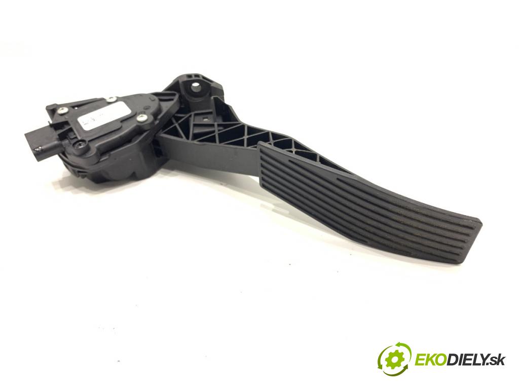 OPEL ASTRA K liftback 2019 110 kW 1.4 Turbo (68) 1399 Potenciometer plynu 13466235 (Potenciometer plynového pedálu)