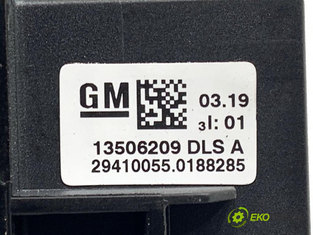 OPEL ASTRA K liftback 2019 110 kW 1.4 Turbo (68) 1399 Odpor, rezistor kúrenia vzduchu 13506209 (Odpor (rezistor) kúrenia)