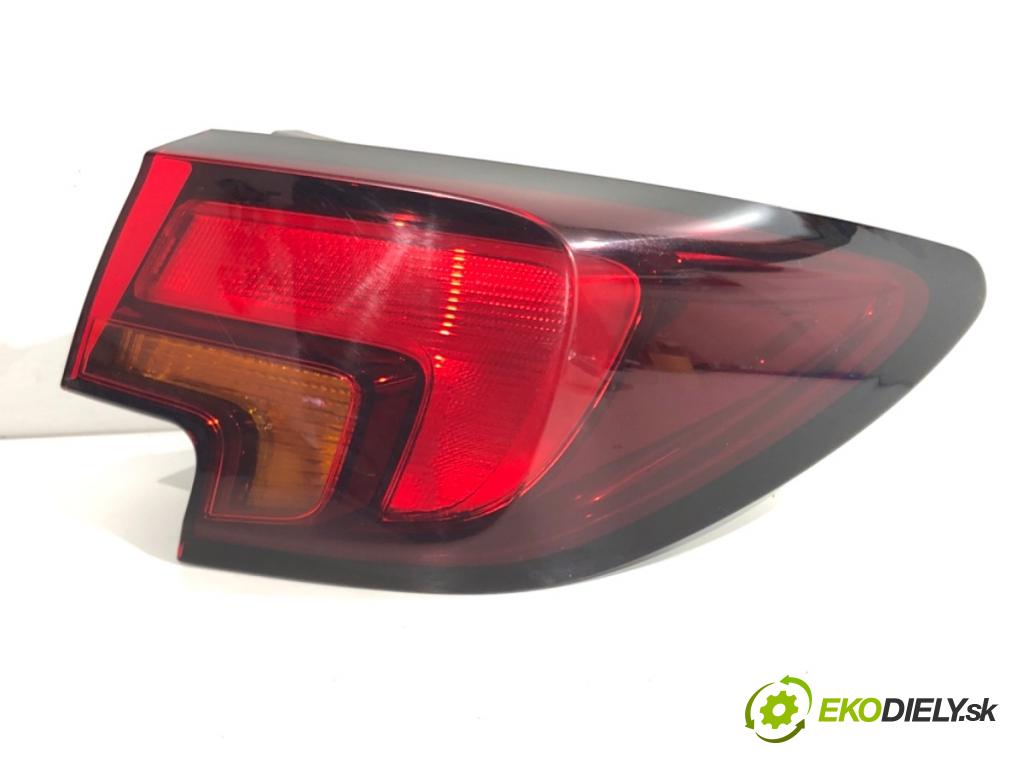 OPEL ASTRA K liftback 2019 110 kW 1.4 Turbo (68) 1399 Svetlo pravy zad 39099015