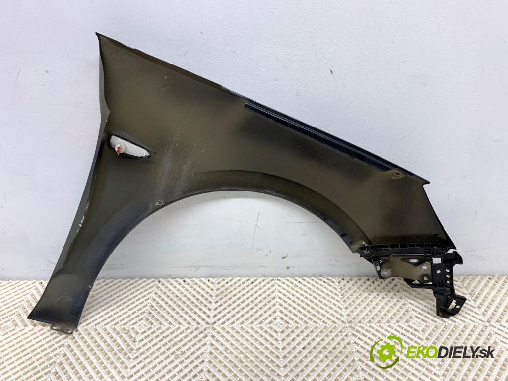 OPEL ASTRA K liftback 2019 110 kW 1.4 Turbo (68) 1399 blatník levý přední část Z22Y