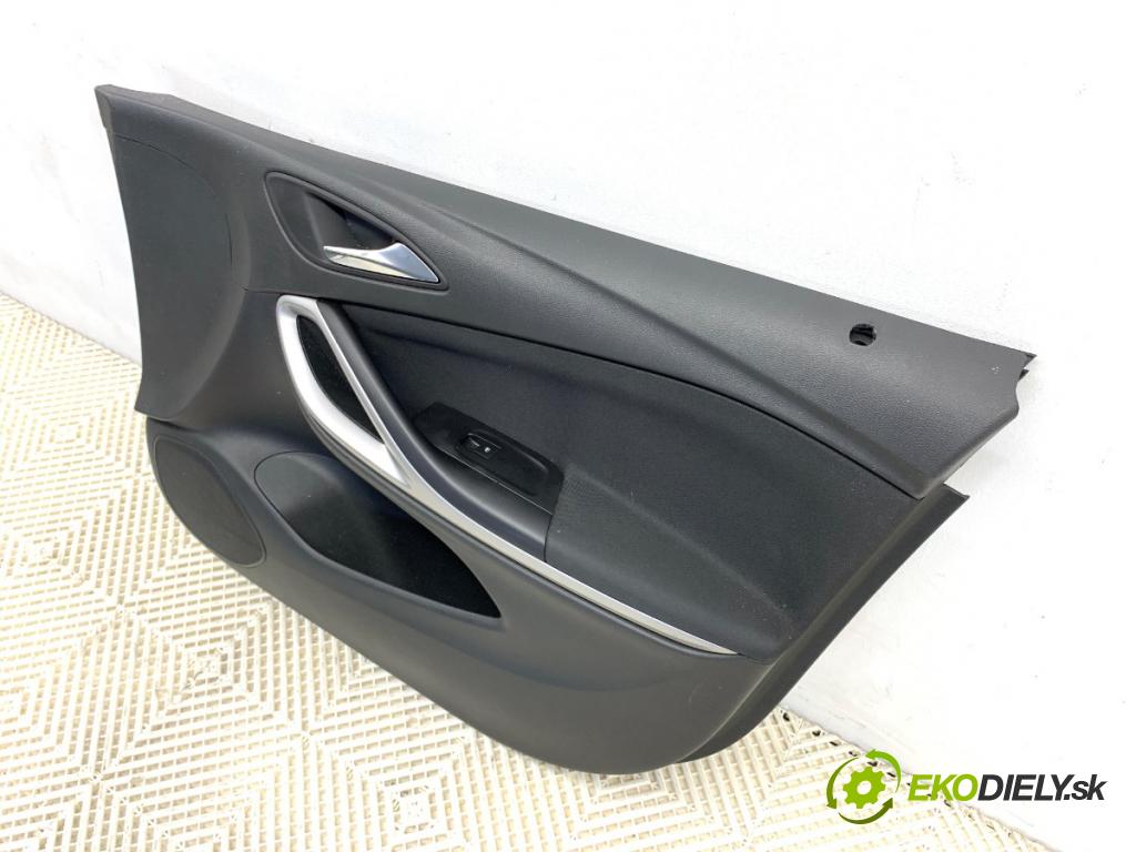 OPEL ASTRA K liftback 2019 110 kW 1.4 Turbo (68) 1399 čalúnenie Dvere pravy predný