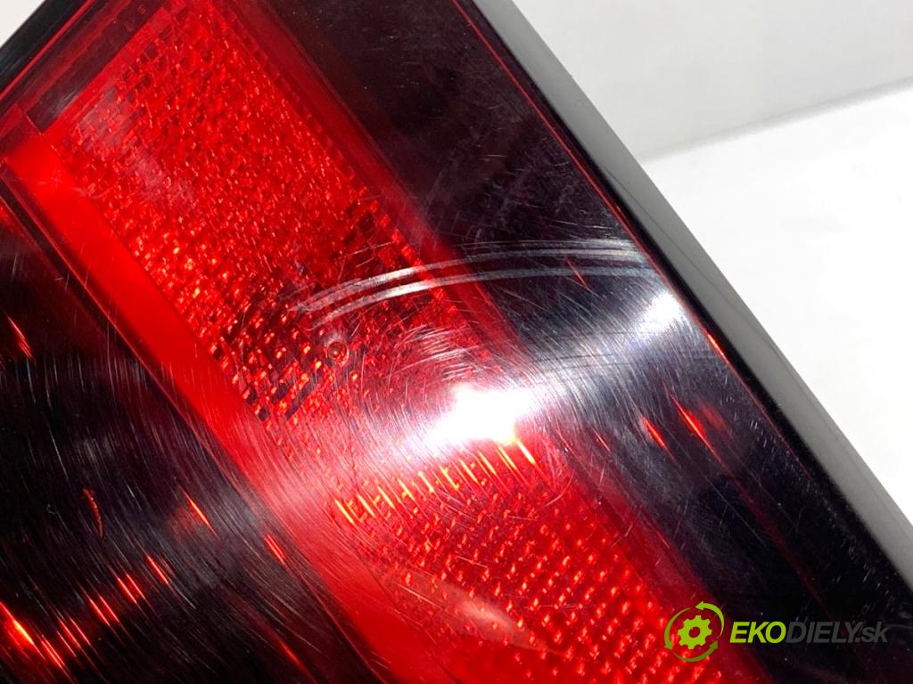 OPEL ASTRA K liftback 2019 110 kW 1.4 Turbo (68) 1399 Svetlo zad ľavá strana vnútorná 39032988 (Kľučka dverí ostatné)