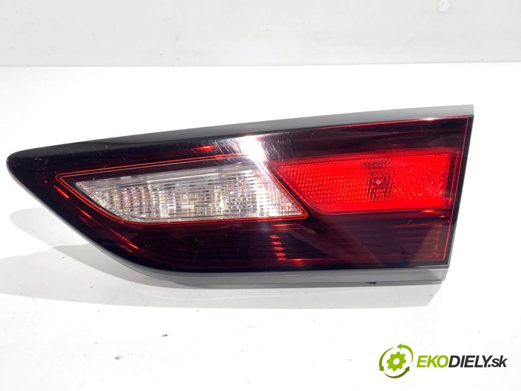 OPEL ASTRA K liftback 2019 110 kW 1.4 Turbo (68) 1399 Svetlo zad pravá vnútorná 39032989 (Kľučka dverí ostatné)