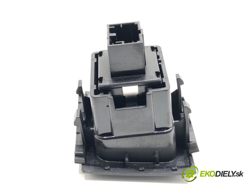 AUDI A5 F5 coupe 2017 140 kW 2.0 TDI 1968 Spínač svetiel výstražných (núdzových)  (Prepínacie páčky pod volantom)