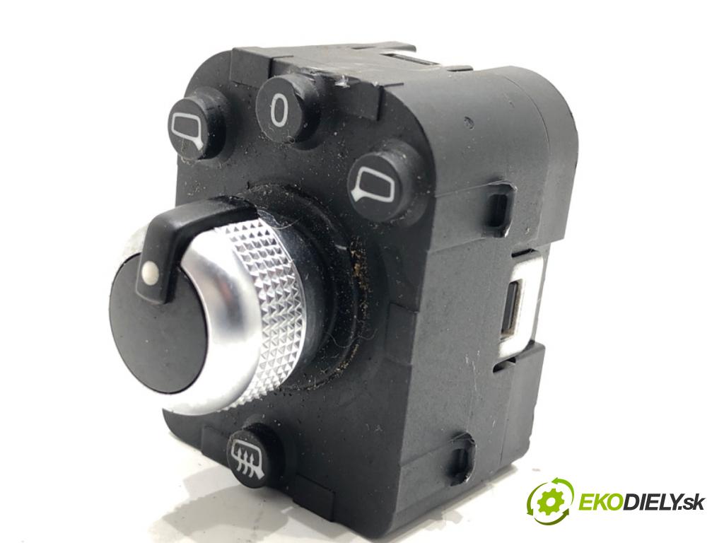 AUDI A5 F5 coupe 2017 140 kW 2.0 TDI 1968 Prepínač nastavenia spätných zrkadiel 4M0959565H (Prepínacie páčky pod volantom)