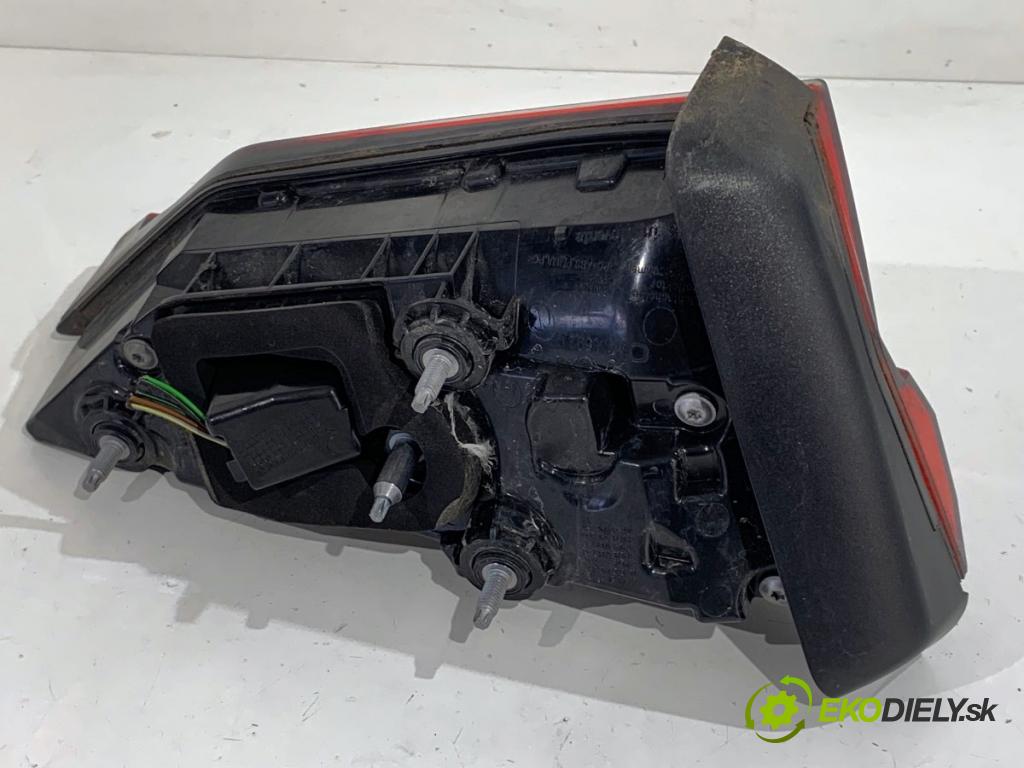 AUDI A5 F5 coupe 2017 140 kW 2.0 TDI 1968 světlo zadní část pravá vnitřní 8W6945094R (Klika dveří ostatní)