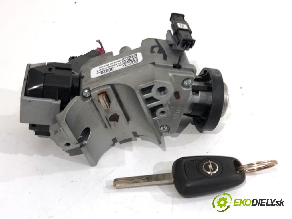 OPEL ASTRA K liftback 2019 110 kW 1.4 Turbo (68) 1399 spinačka 39153202 (Spínacia skrinka)